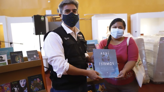 Ministerio de Cultura inicia distribución de material bibliográfico y mobiliario dirigido a 435 espacios de lectura en el país