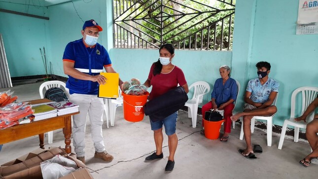 Ayuda humanitaria al C.P. La Florida, del distrito de Cajaruro, provincia de Utcubamba