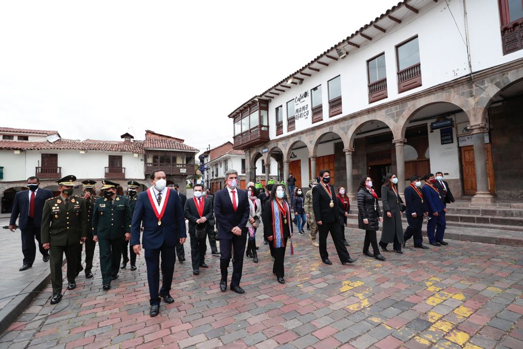 Premier Violeta Bermúdez destacó que hombres y mujeres sigan apostando por un Perú más justo e igualitario