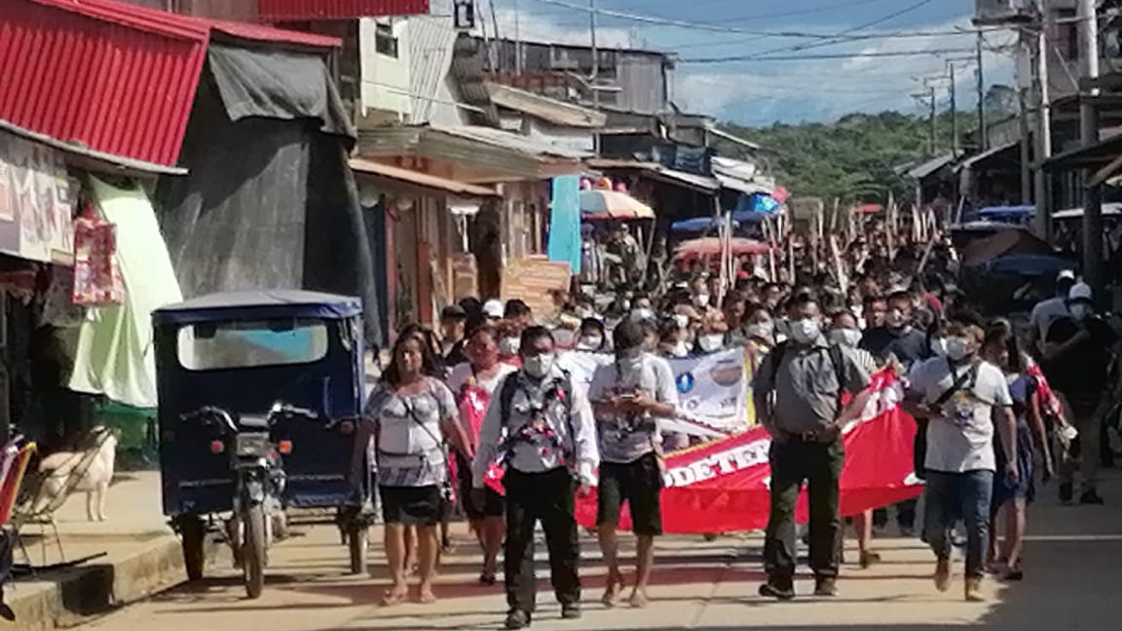 Foto de personas en marcha de protesta