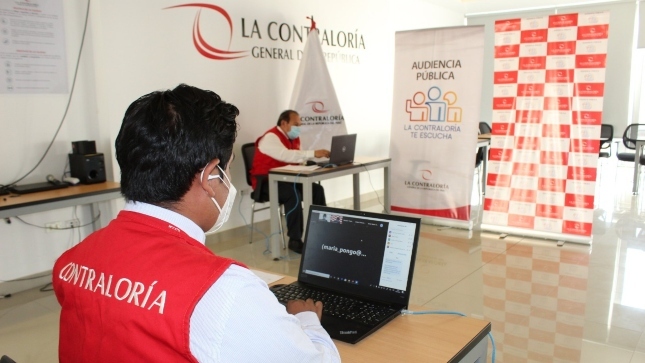 Imagen JPG de colaboradores de la Contraloría participando en la Audiencia Pública virtual “La Contraloría te escucha” Piura.