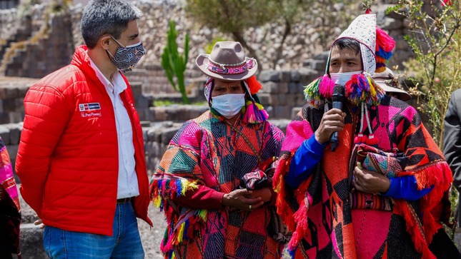 Ministro de Cultura: “Estado promueve y avanza en el servicio público con diversidad lingüística”