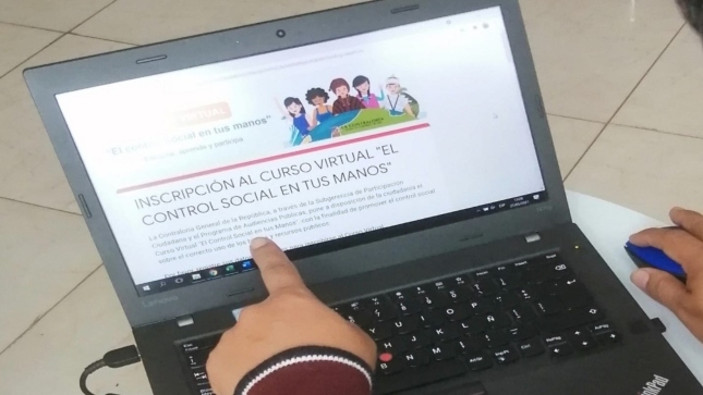 Imagen JPG de una computadora con información del Curso virtual “El control social en tus manos” en Lima provincias.