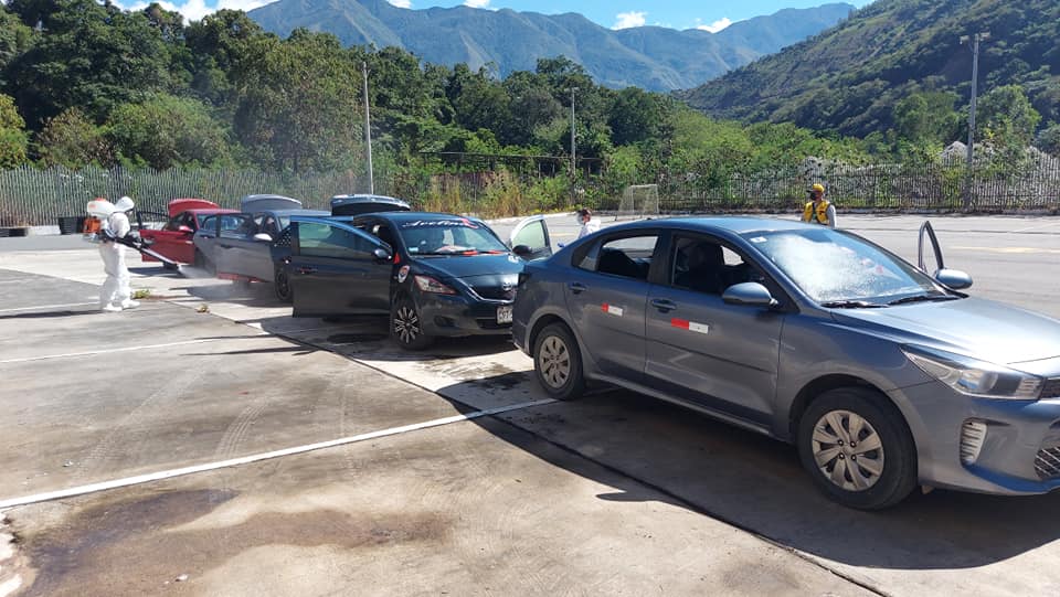 Campaña de desinfección de vehículos de transporte público interprovincial e interdistrital