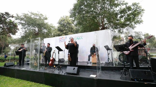 Conjunto Musical del Ballet Folclórico Nacional presentó con éxito su primer espectáculo al aire libre