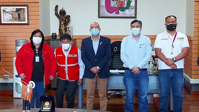 Presidente del Conadis y Alcalde de la municipalidad de Cajamarca en reunión 