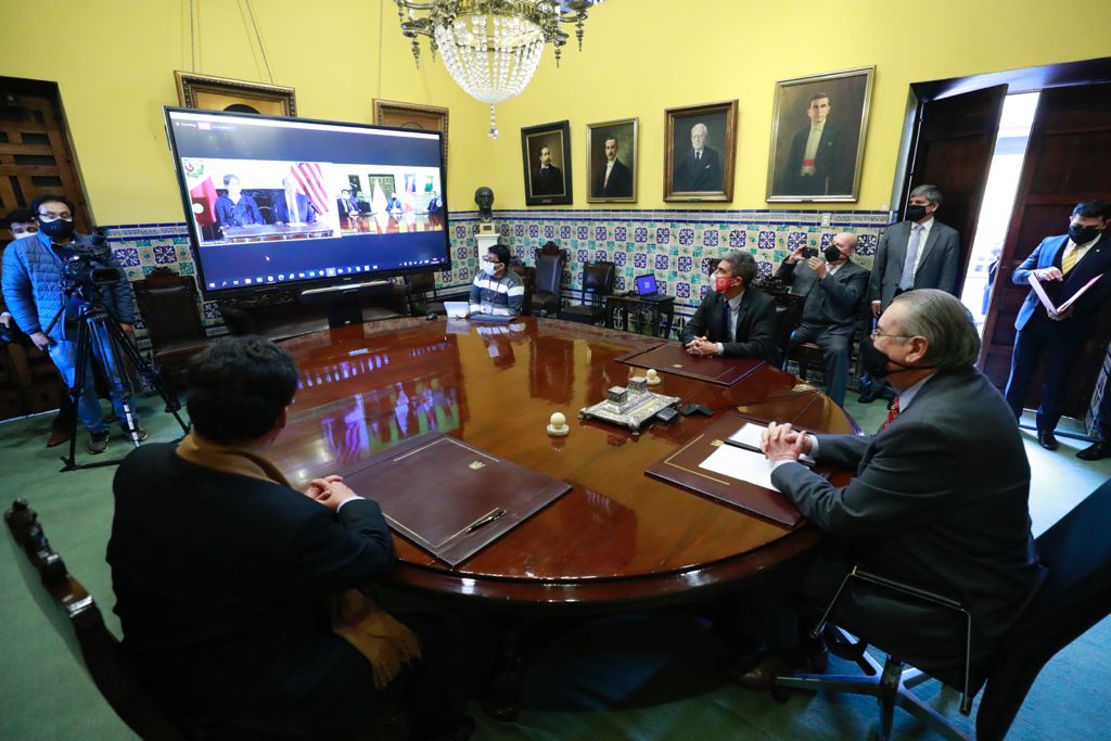 Museo Nacional del Indígena Americano y Gobierno del Perú firman memorándum de entendimiento para que la “Placa de Echenique” retorne a Perú