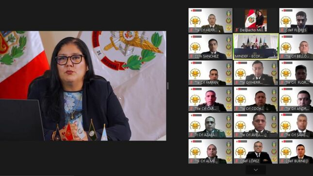 Ministra de Defensa clausura XVI Programa de Comando y Estado Mayor Conjunto