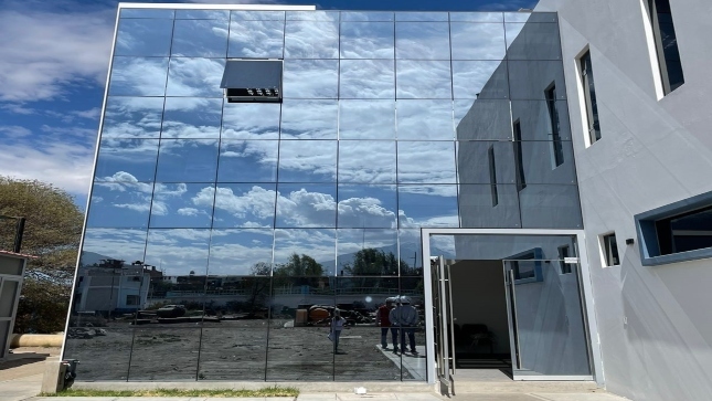 Imagen JPG de la fachada del laboratorio de aguas residuales en Arequipa.