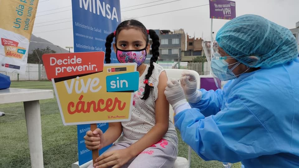 Minsa realizará pruebas moleculares a más de 80 000 mujeres para detección temprana del cáncer de cuello uterino