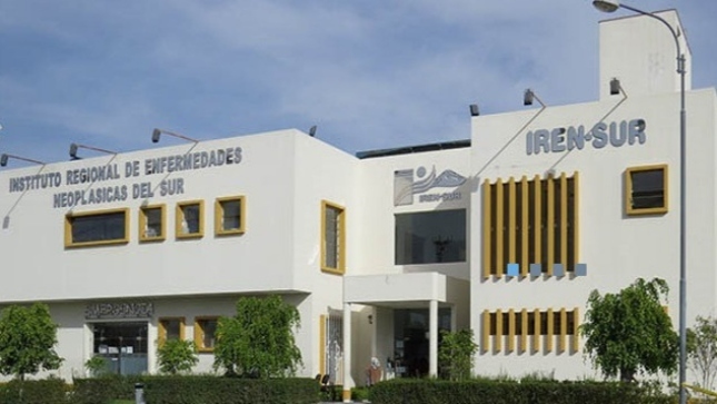 Imagen JPG de la fachada del Instituto Regional de Enfermedades Neoplásicas (IREN) Sur, departamento, provincia y distrito de Arequipa