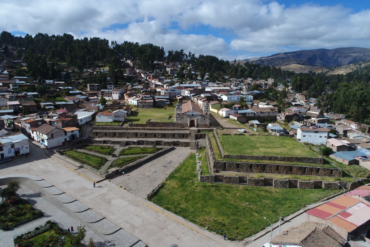 Concluye el saneamiento físico-legal de los monumentos arqueológicos de la ciudad de Vilcas Huamán en Ayacucho