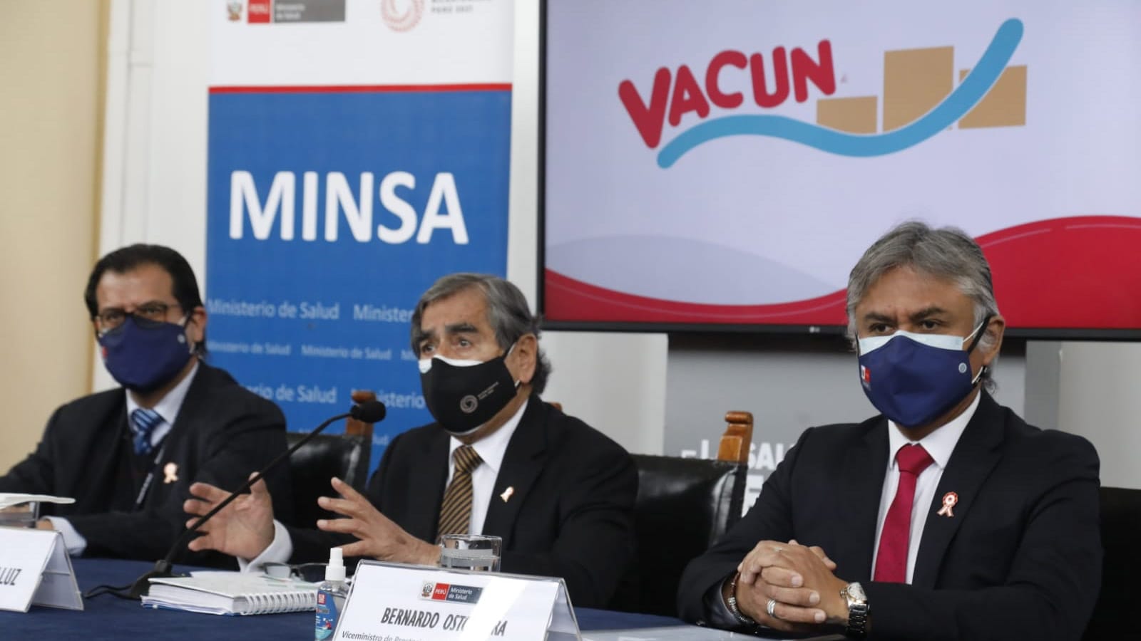 El Perú firmó contratos de adquisición por 98.8 millones de dosis de la vacuna contra la COVID-19