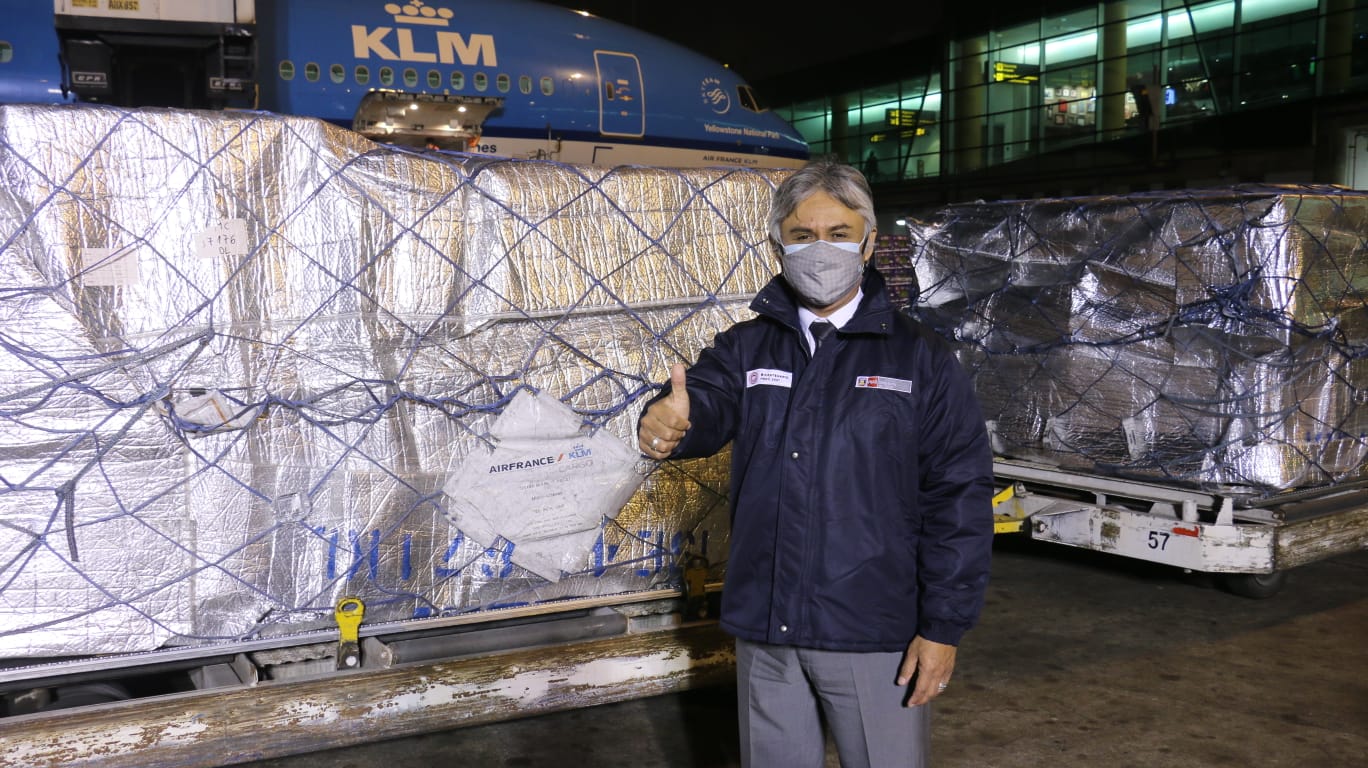 El Perú recibió un nuevo lote de 886 860 dosis de la vacuna contra la COVID-19