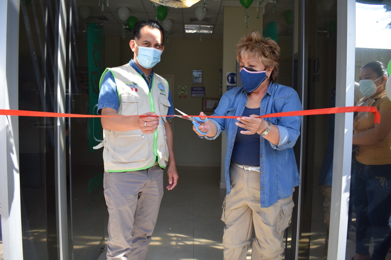 Fotografía de la inauguración de la nueva sede de la OD Iquitos.