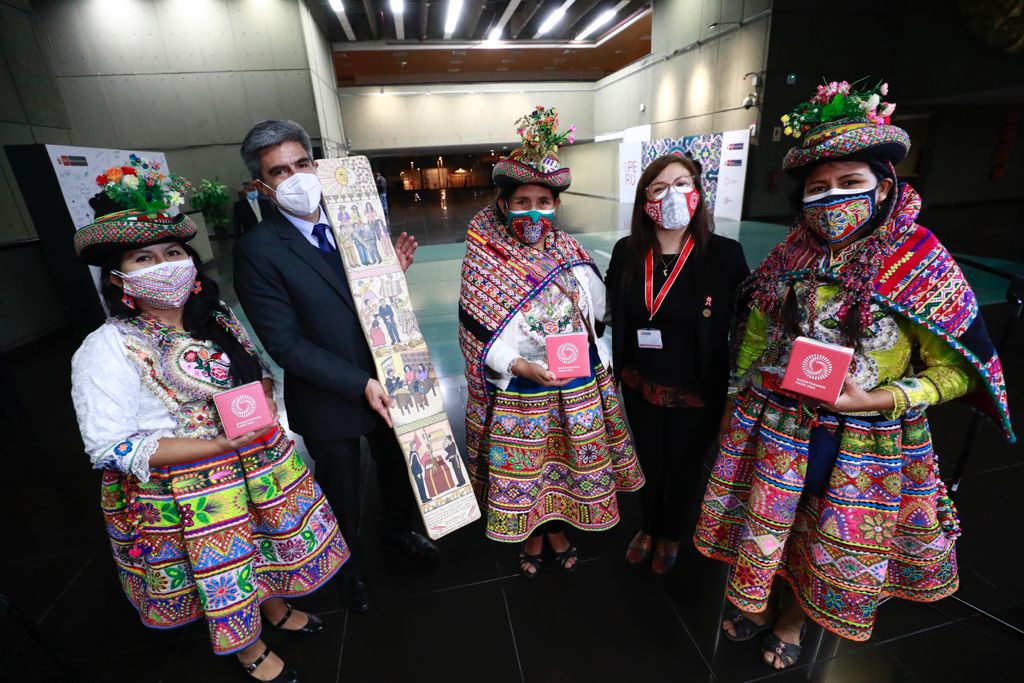 Ministro de Cultura asistió a presentación oficial de nuevas tiendas virtuales Ruraqmaki.pe en el marco del Programa Ciudades Patrimoniales