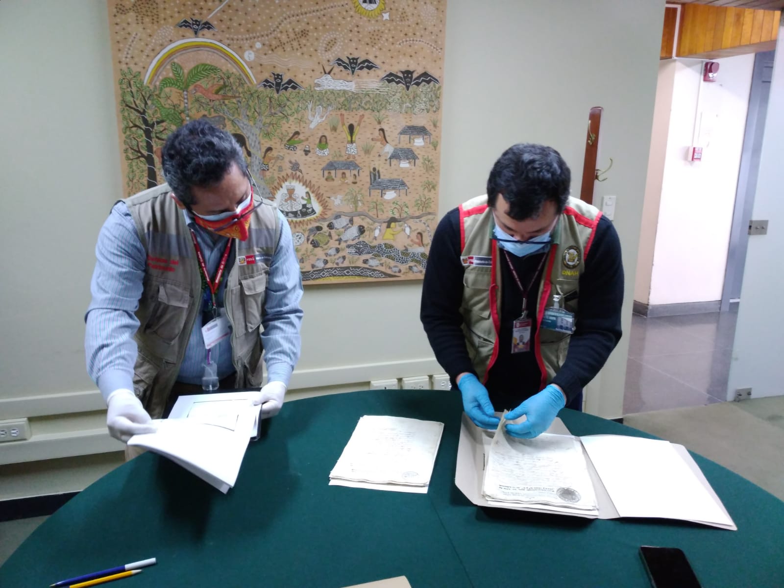 Ministerio de Cultura y Archivo General de la Nación verificaron bienes documentales históricos repatriados desde Argentina