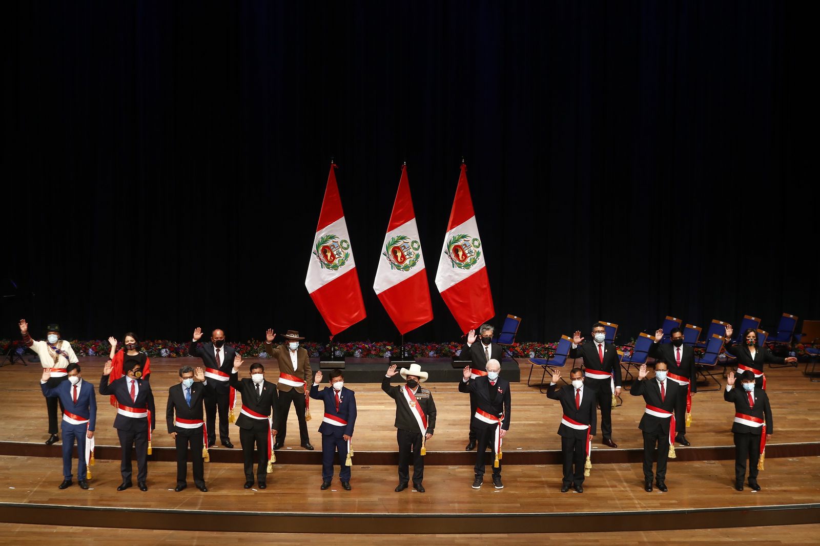 Ciro Gálvez juramenta como ministro de Cultura del nuevo gabinete del presidente Castillo 