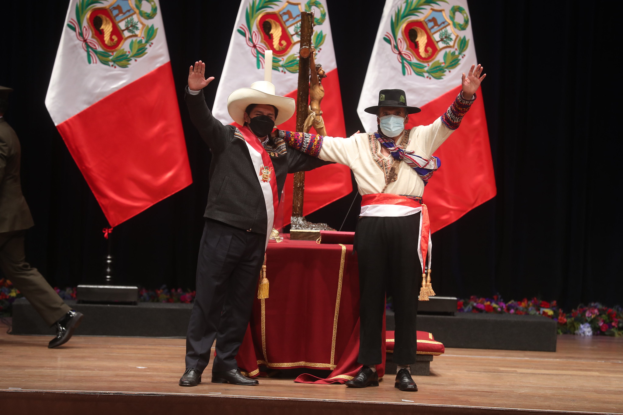 Ciro Gálvez juramenta como ministro de Cultura del nuevo gabinete del presidente Castillo 