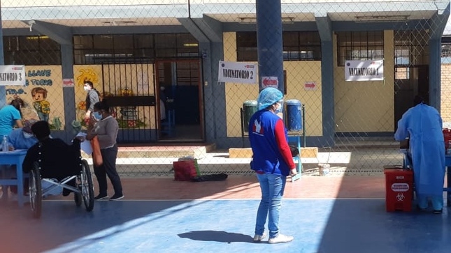 Foto de persona vacunandose
