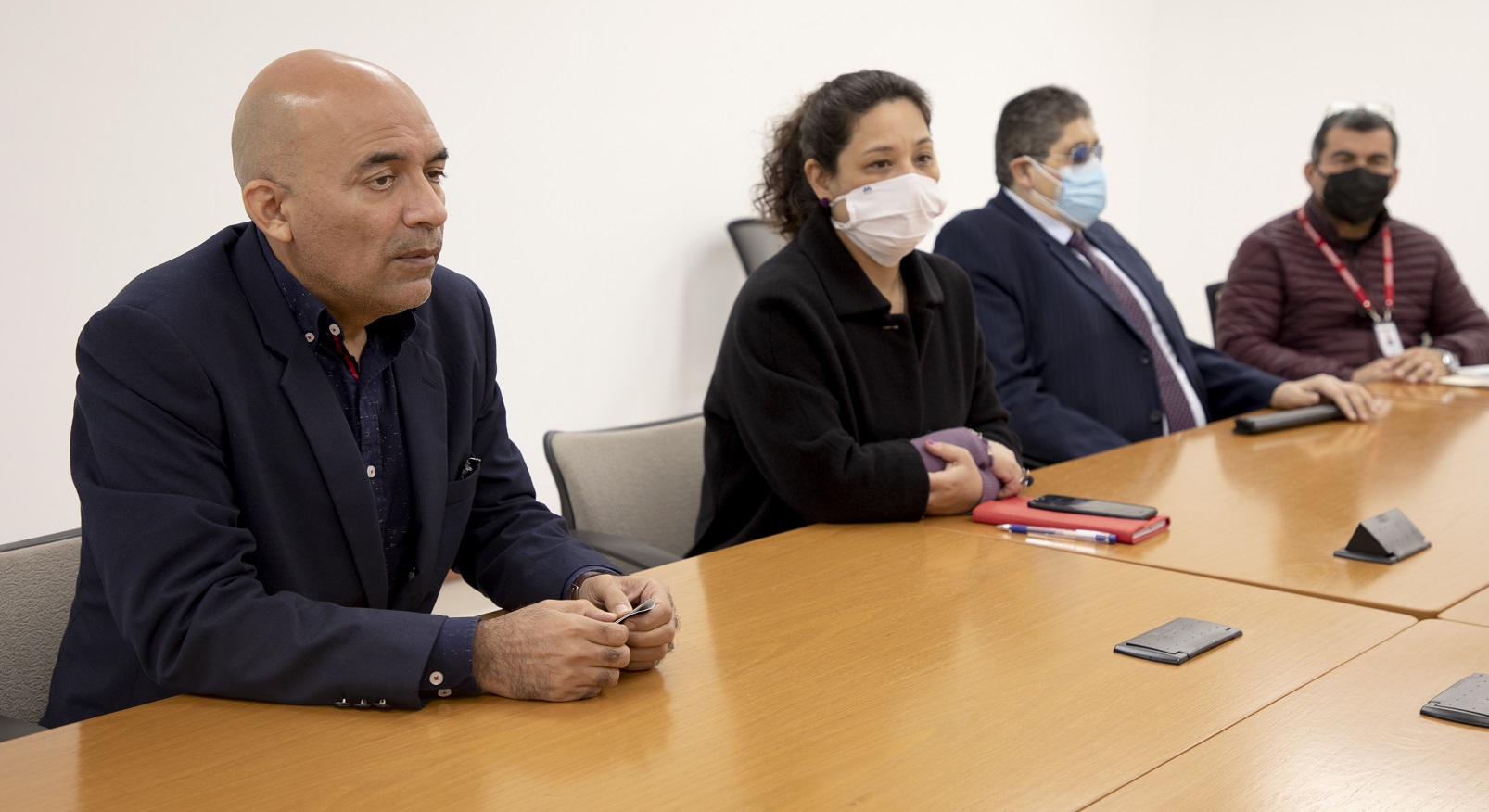 El presidente del Conadis, Marco Antonio Gamarra La Barrera y su equipo de trabajo
