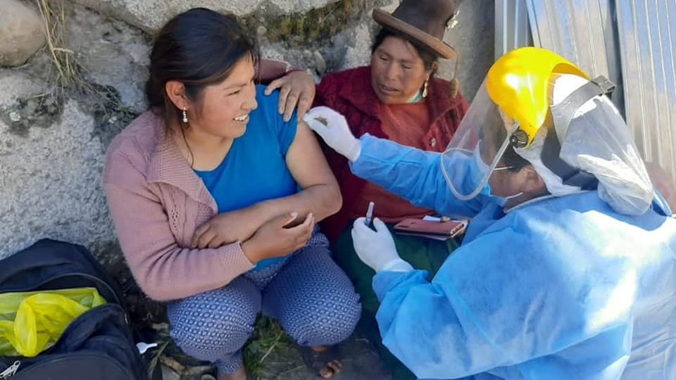 Puno superó las 19 000 personas mayores de 35 años protegidas en Vacunatón contra la COVID-19