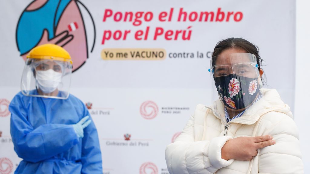 Más de 377 000 personas de grupos de alto riesgo han recibido la dosis de la vacuna contra la COVID-19