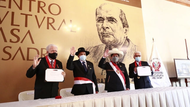 Ministerio de Cultura entregó reconocimiento Personalidad Meritoria de la Cultura en Tacna