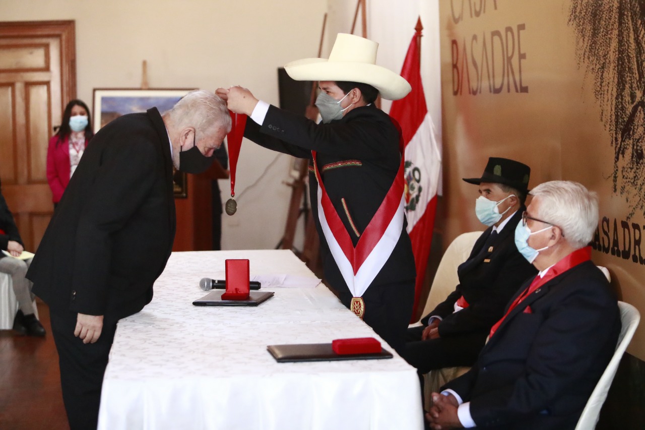 Ministerio de Cultura entregó reconocimiento Personalidad Meritoria de la Cultura en Tacna