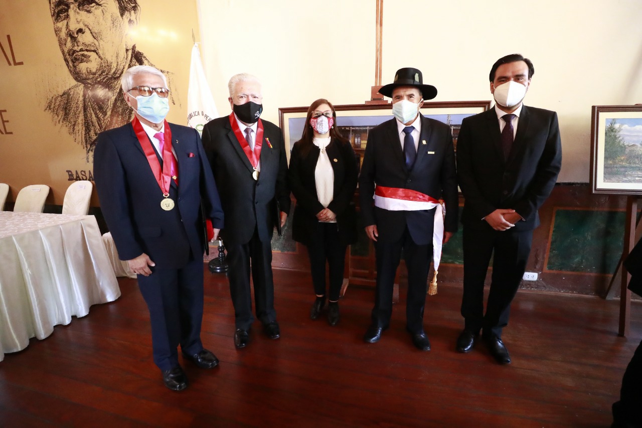 Ministerio de Cultura entregó reconocimiento Personalidad Meritoria de la Cultura en Tacna