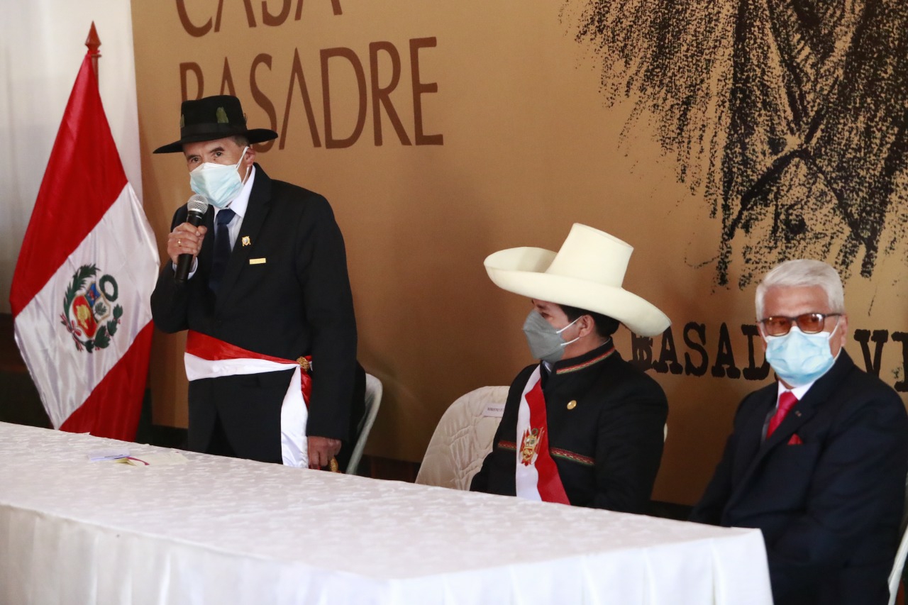 Ministerio de Cultura entregó reconocimiento Personalidad Meritoria de la Cultura en Tacna