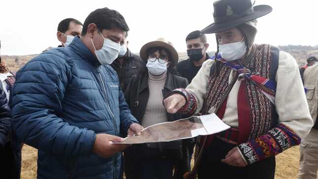 Ministro de Cultura visitó Chinchero para conocer situación sobre el proyecto del aeropuerto internacional