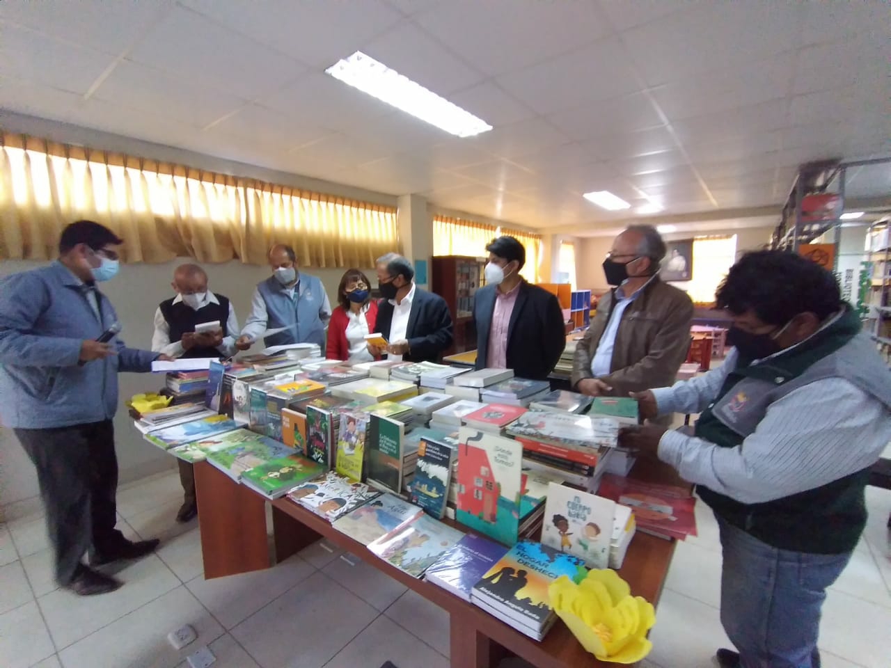 Ministerio de Cultura entrega más de dos mil libros a bibliotecas de la región Arequipa