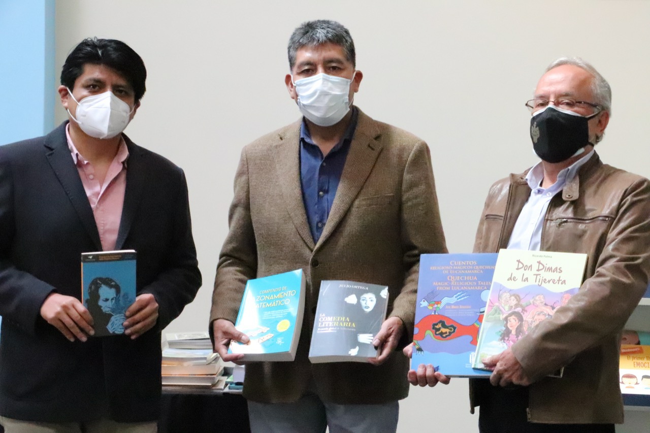 Ministerio de Cultura entrega más de dos mil libros a bibliotecas de la región Arequipa