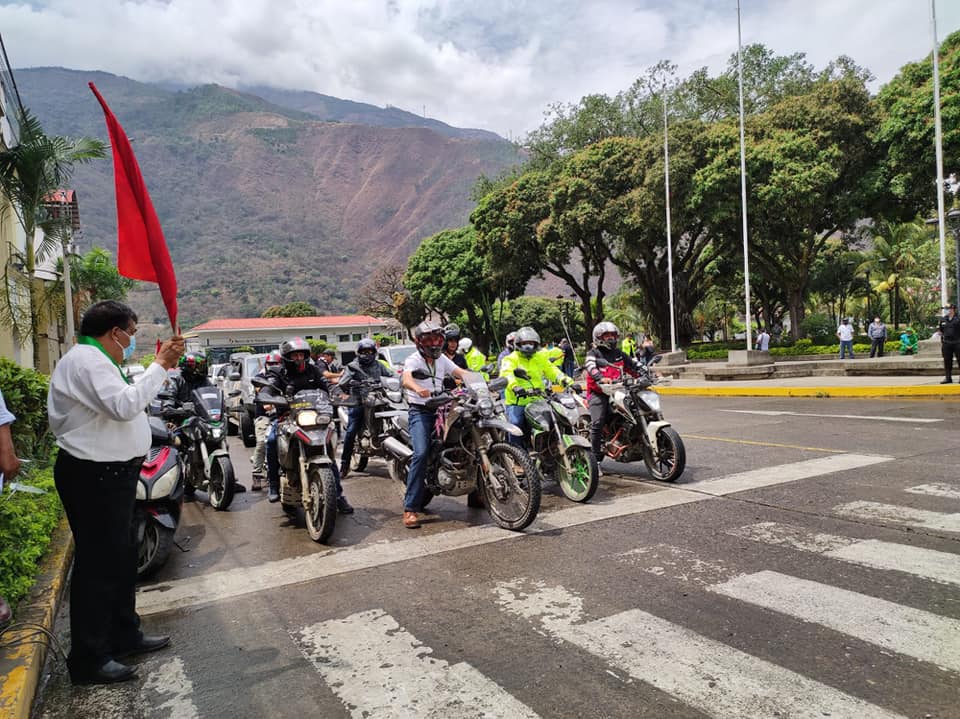 Alcalde provincial dio bienvenida a rally de la selva Tingo María