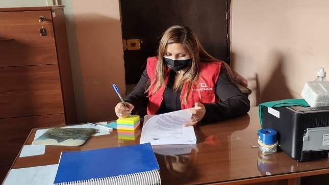 Auditores de la Contraloría General  detectaron que que la Dirección Regional de Educación Áncash hizo pagos a la empresa que realiza el servicio de saneamiento físico legal de 17 instituciones educativas,  a pesar de que no cumplió con presentar todos los documentos contemplados en las bases administrativas y el contrato.