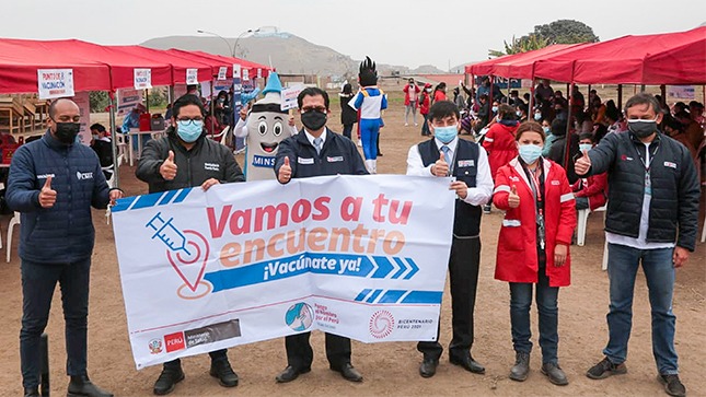 Jornada de vacunación ‘¡Vamos a tu encuentro, vacúnate ya!’ en el Estadio Ladera de Chillón, en Puente Piedra