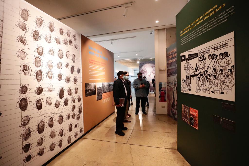 Ministro de Cultura visitó las instalaciones del Lugar de la Memoria, la Tolerancia y la Inclusión Social - LUM