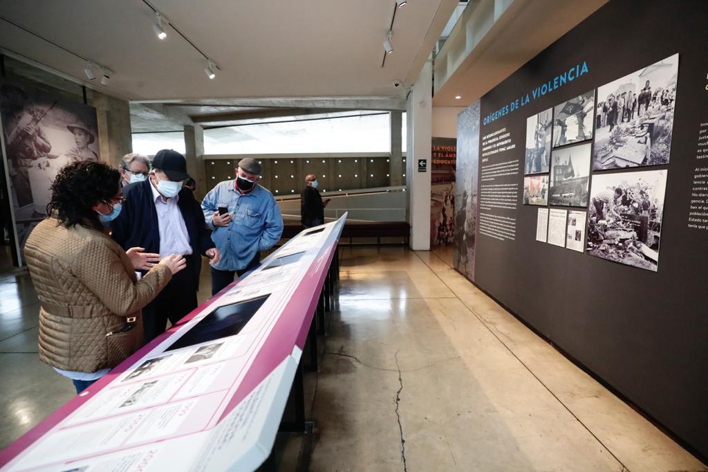 Ministro de Cultura visitó las instalaciones del Lugar de la Memoria, la Tolerancia y la Inclusión Social - LUM