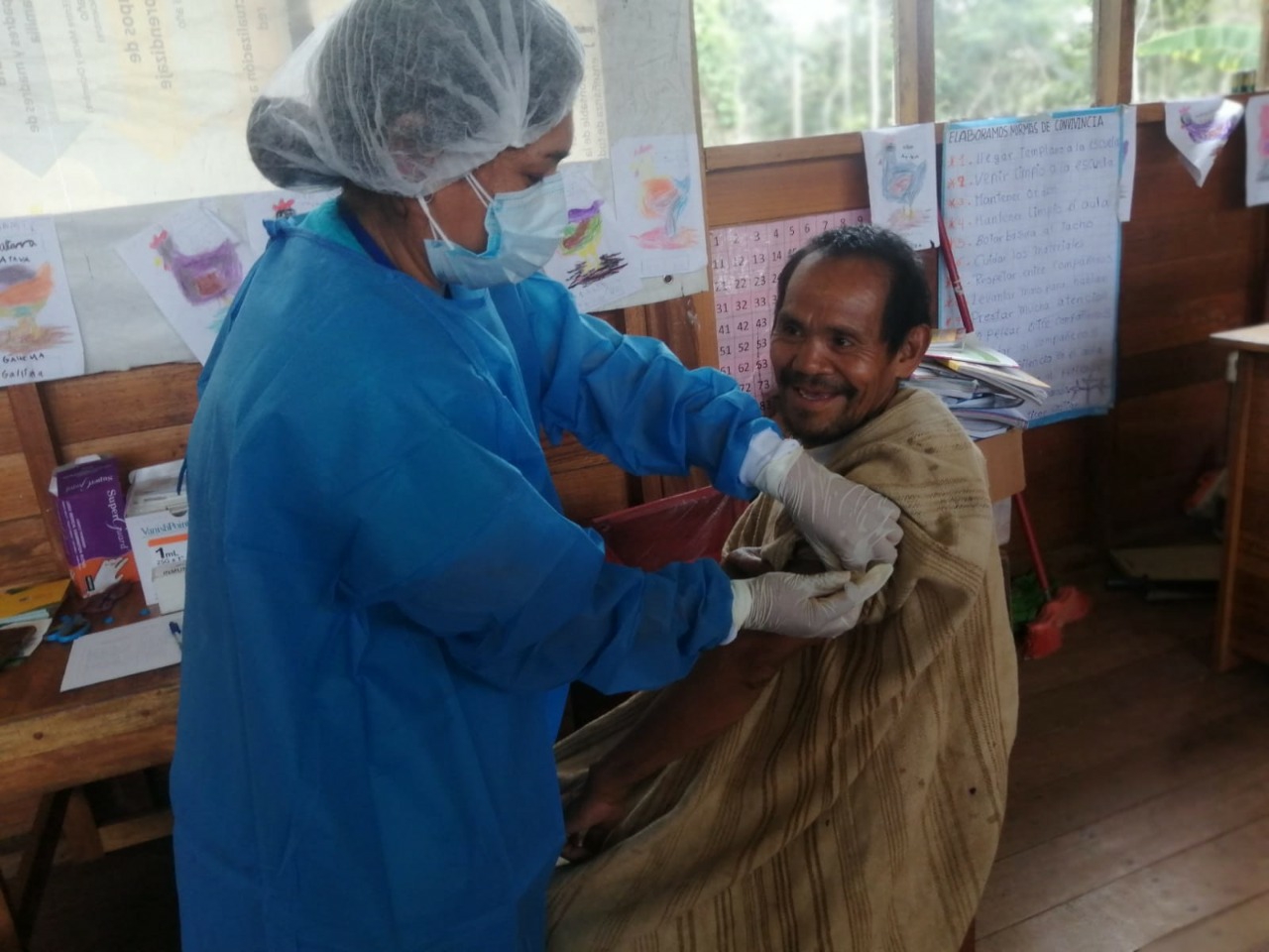 Cultura difunde importancia de vacuna contra la COVID-19 y participa en vacunación en cordón de protección sanitaria de ámbitos PIACI