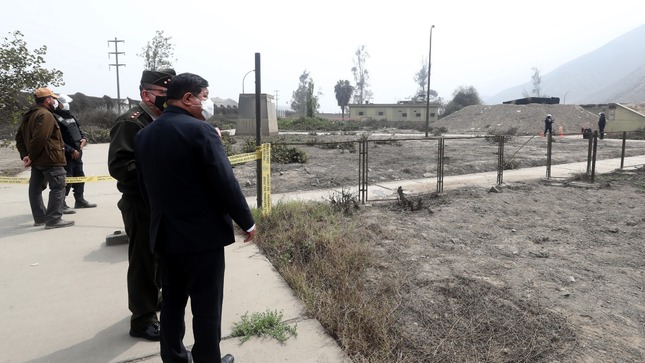 Ministro de Defensa aseguró que se dará total apoyo a deudos de las víctimas del incendio en FAME