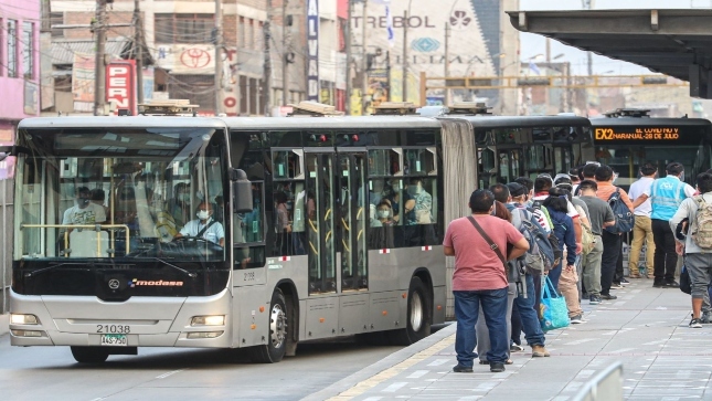 Contraloría recomendó a la ATU acciones preventivas y correctivas ante la falta de mantenimiento y conservación de estaciones y terminales del Metropolitano