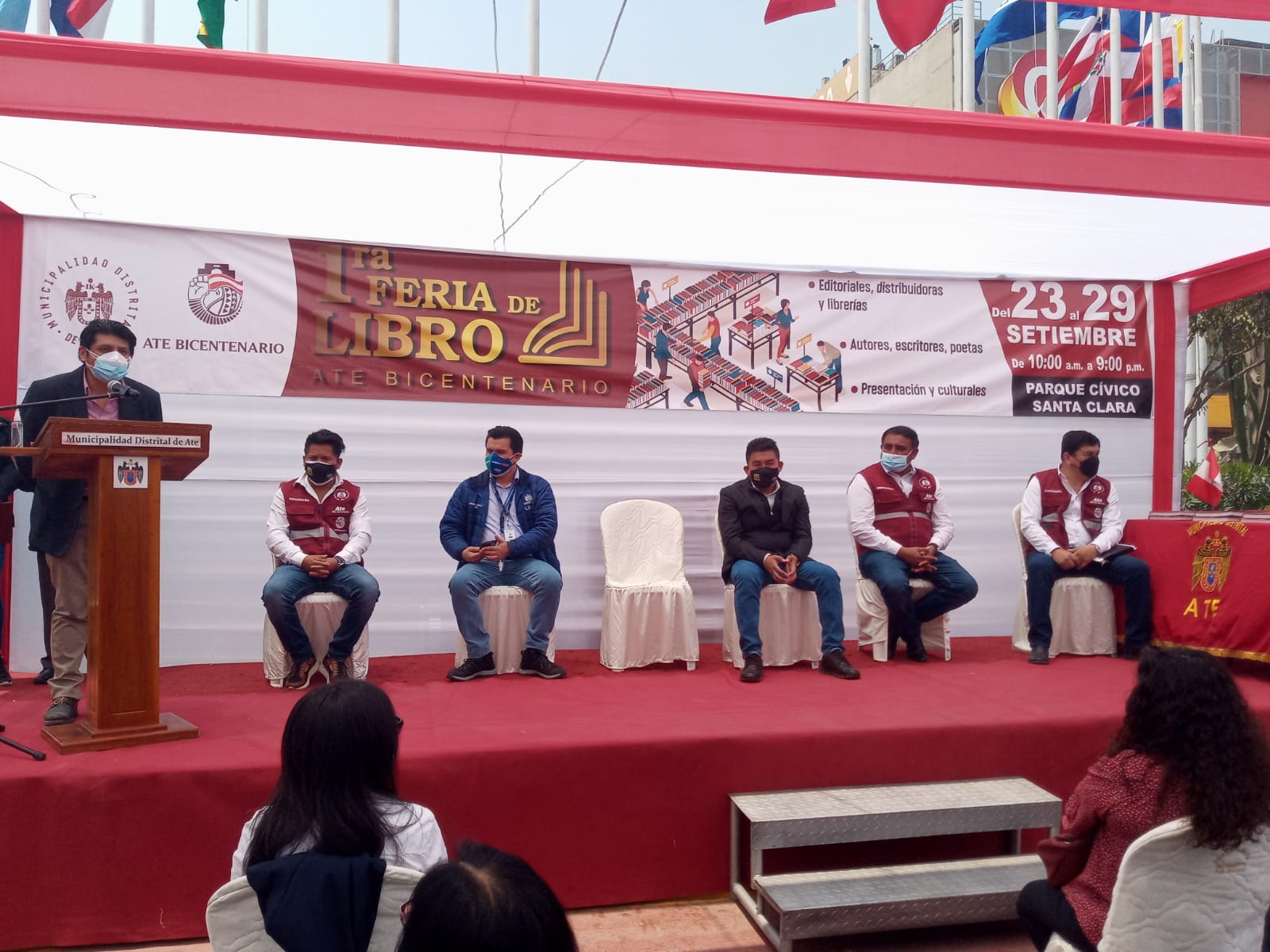 Ministerio de Cultura participa en la Feria de Libro Ate Bicentenario con sala de literatura infantil
