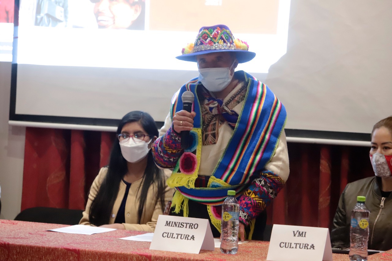 Ministro de Cultura en Puno: “Se ha demostrado que la vacuna no causa efectos secundarios y es la mejor protección que existe”