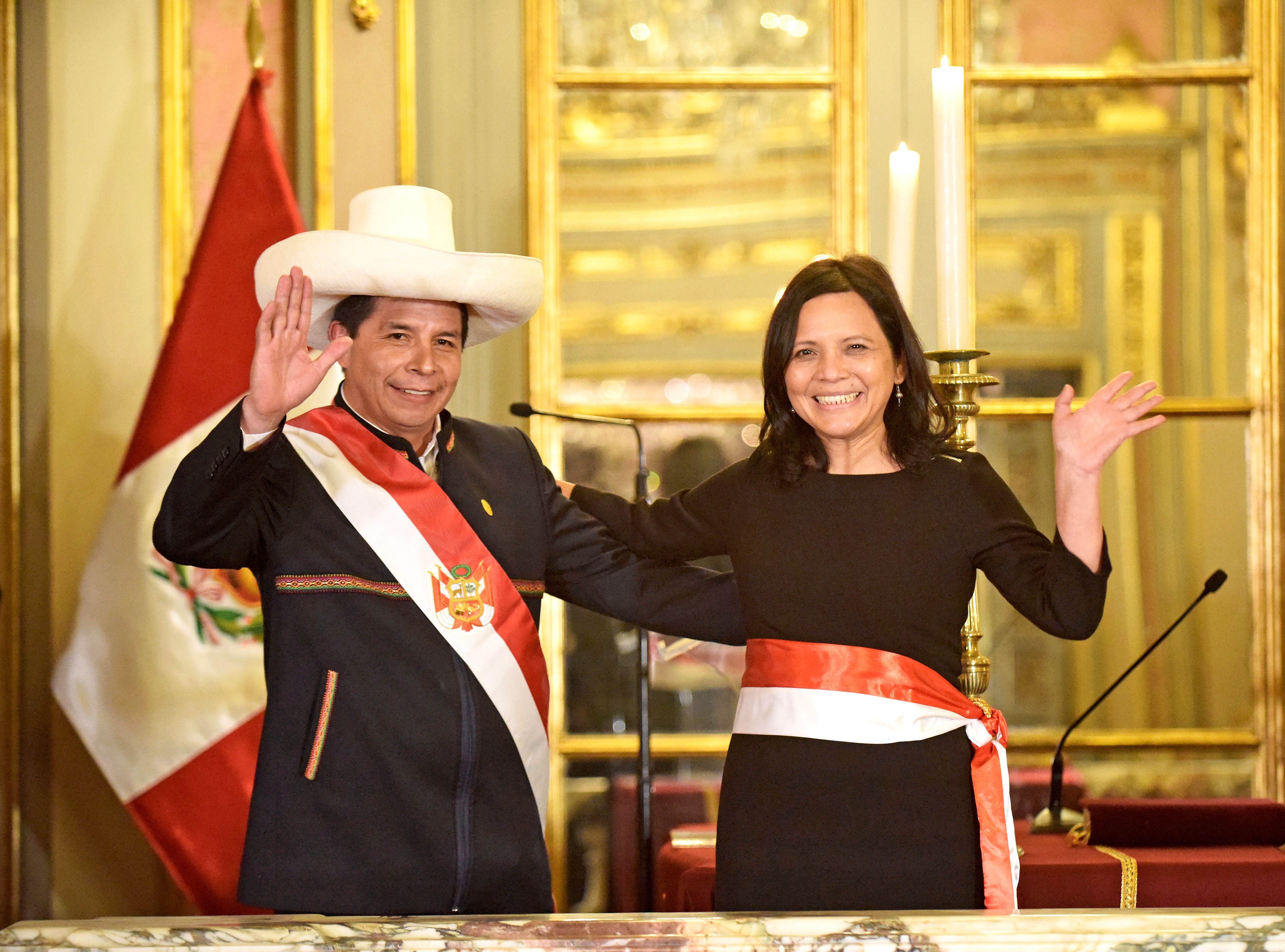 El presidente de la República, Pedro Castillo y la ratificada ministra de la Mujer y Poblaciones Vulnerables, Anahí Durand. Fuente: Presidencia de la República.