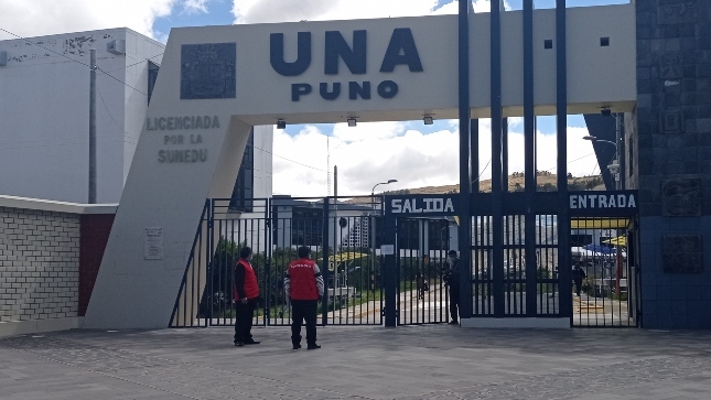 Contraloría alertó riesgo de pérdida de S/ 170 mil por no distribuir chips con Internet