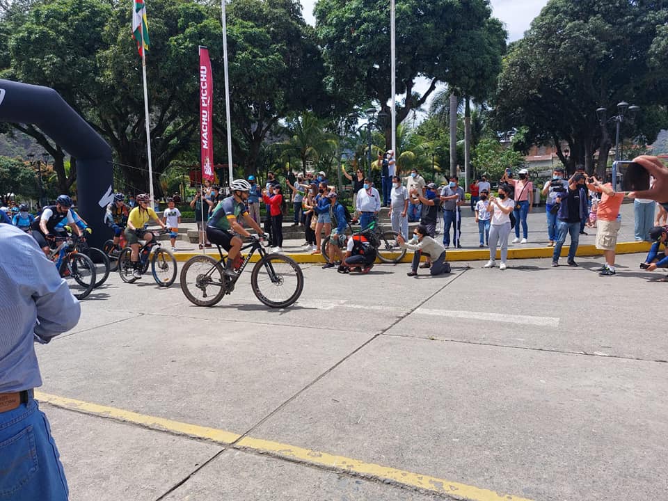 Club Andes Sport de Cusco y el Club Moxie de Lima presentes en Quillabamba