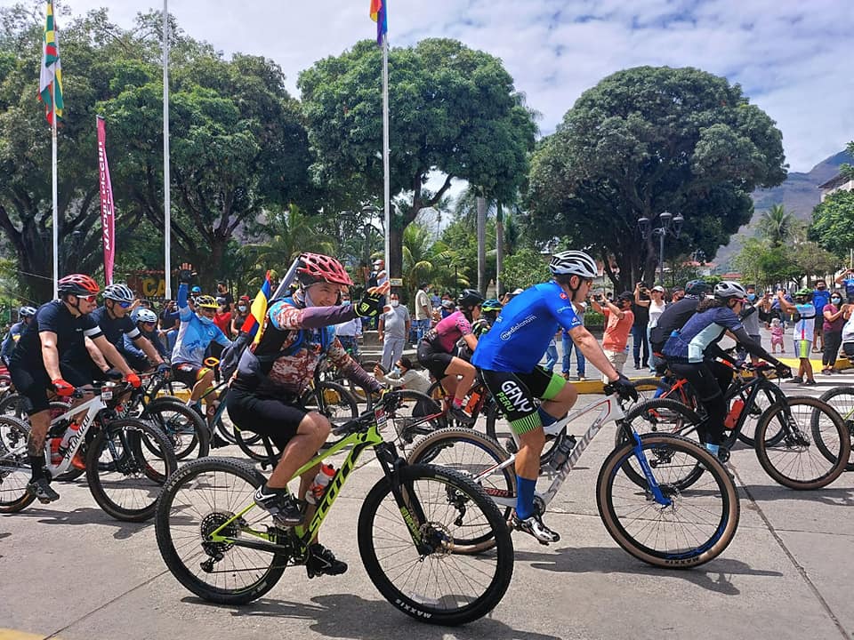 Club Andes Sport de Cusco y el Club Moxie de Lima presentes en Quillabamba