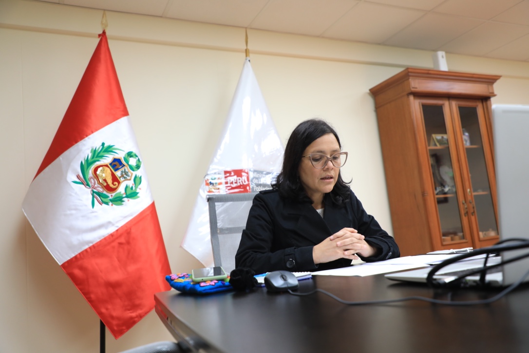 Anahí Durand participa en reunión convocada por el MINJUSDH.