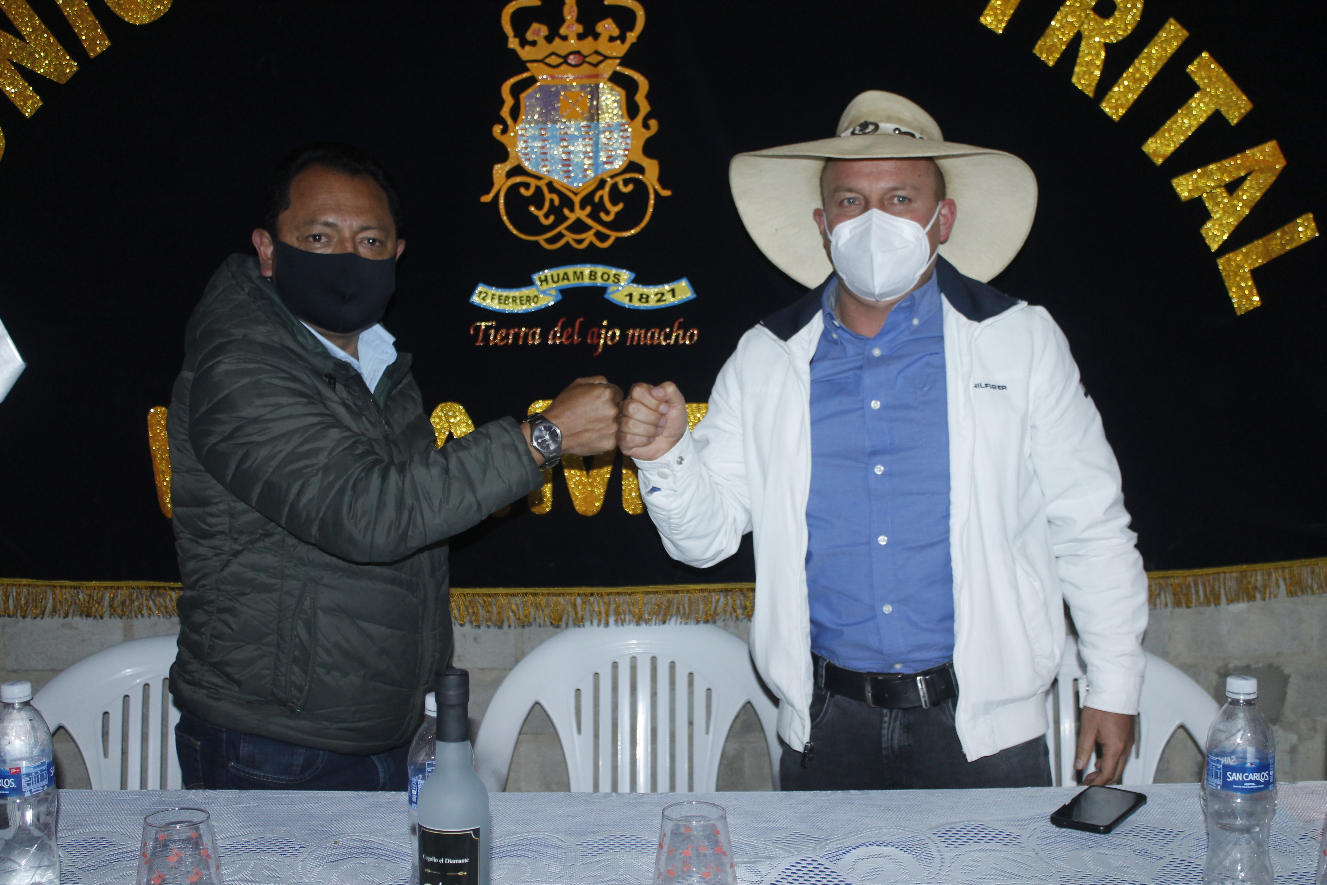 Foto Alcalde la MDH junto al Congresista Segundo Quiroz